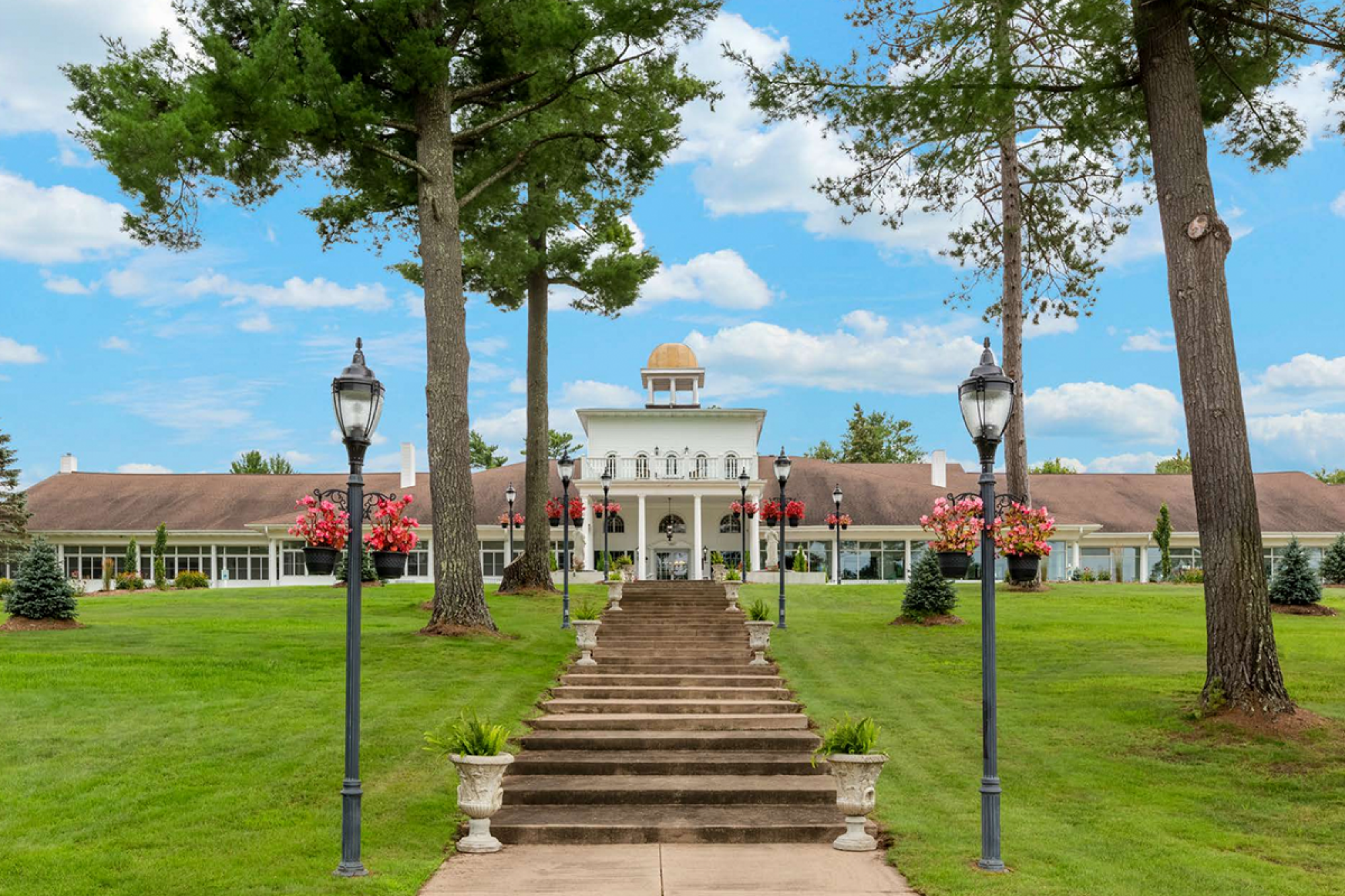 The Four Seasons Island Resort