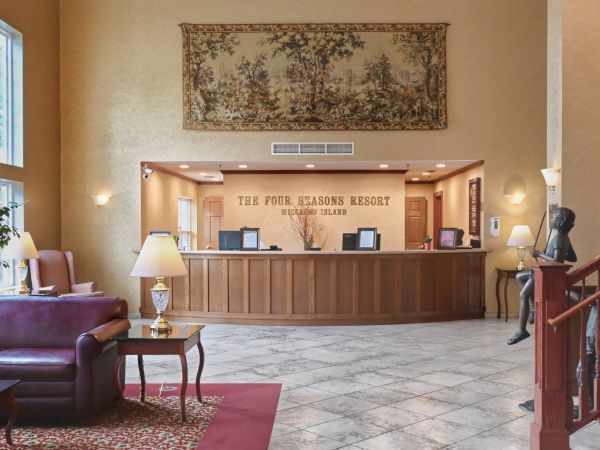 The Four Seasons Island Resort