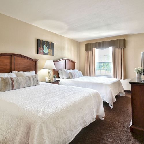 Premier Queen Suite